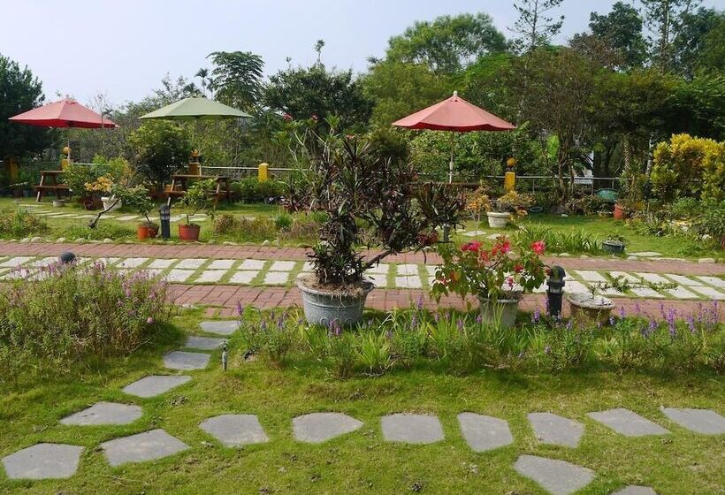هتل Chambord Castle