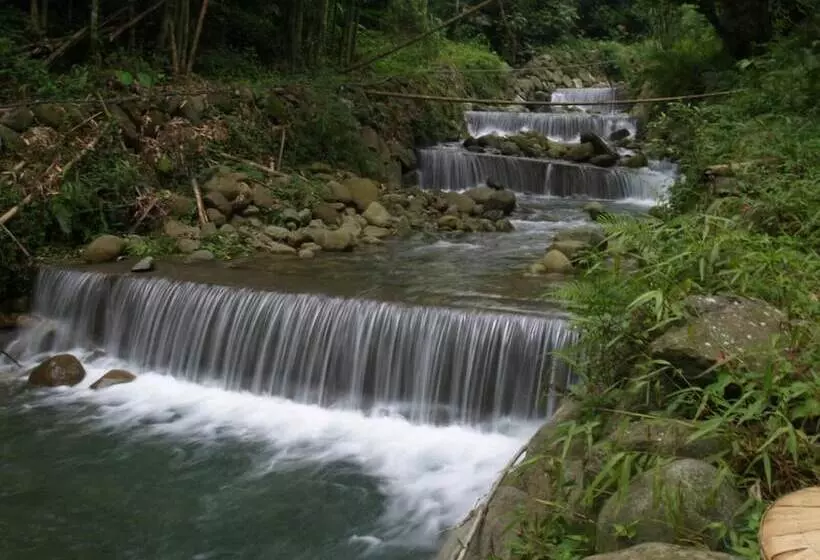 هتل Chambord Castle