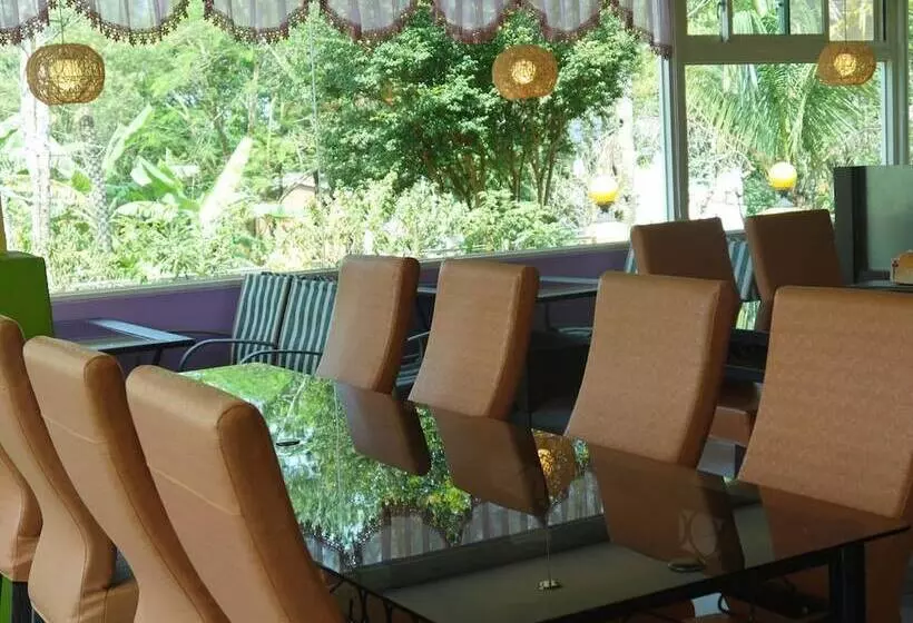 هتل Chambord Castle