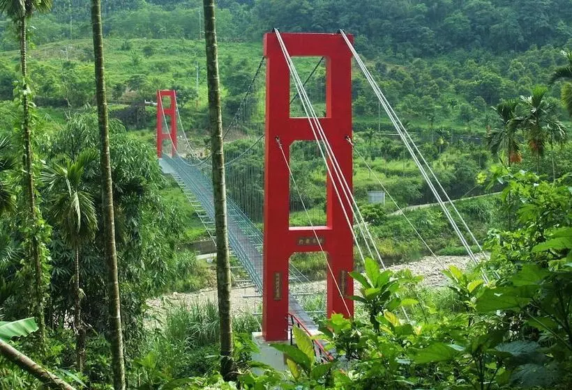 هتل Chambord Castle