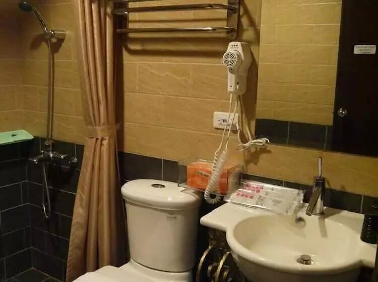 هتل Chambord Castle