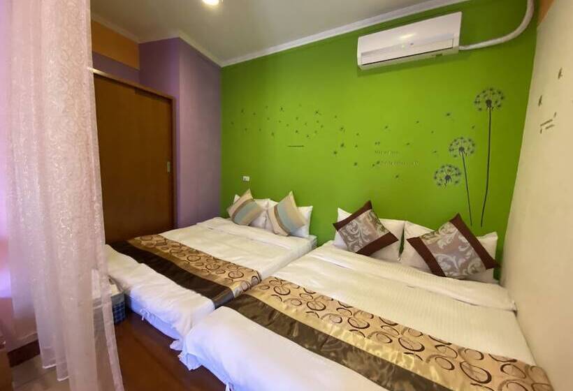 هتل Chambord Castle