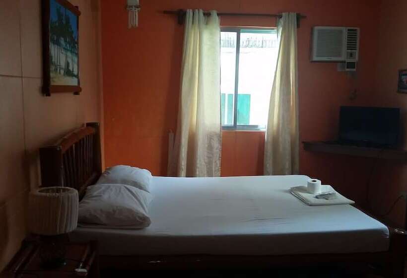 فندق Fat Jimmy's Resort Boracay