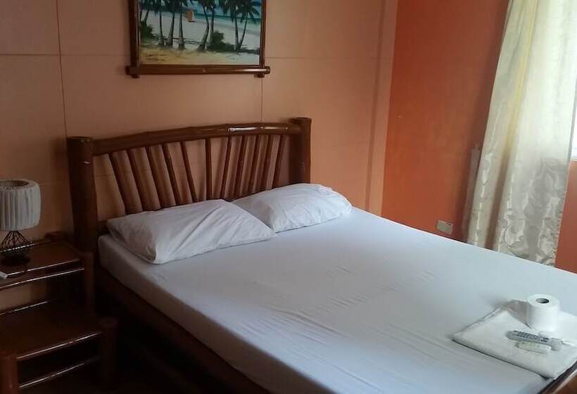 فندق Fat Jimmy's Resort Boracay