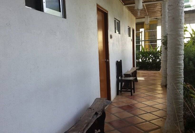 فندق Fat Jimmy's Resort Boracay