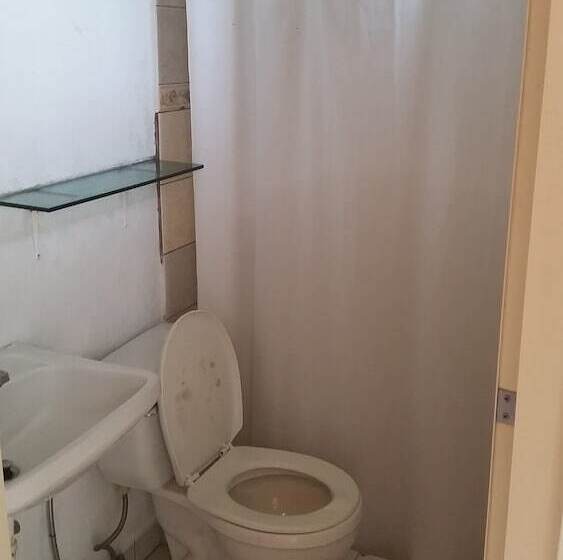 فندق Fat Jimmy's Resort Boracay