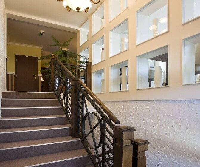 فندق Pension Eden