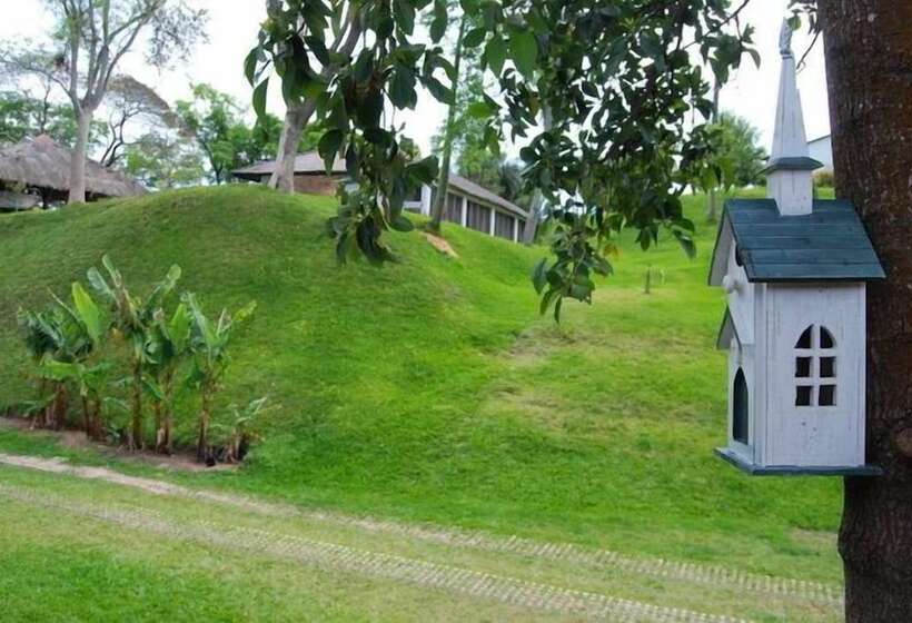 فندق Rio Arriba Suites Apartments Y Resto