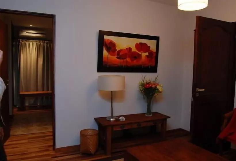 Hotelli Rio Arriba Suites Apartments Y Resto