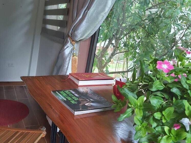 هتل Tropical Valley Homestay Villas