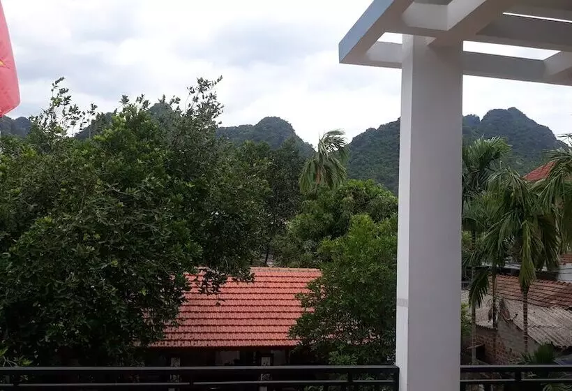 هتل Tropical Valley Homestay   Villas