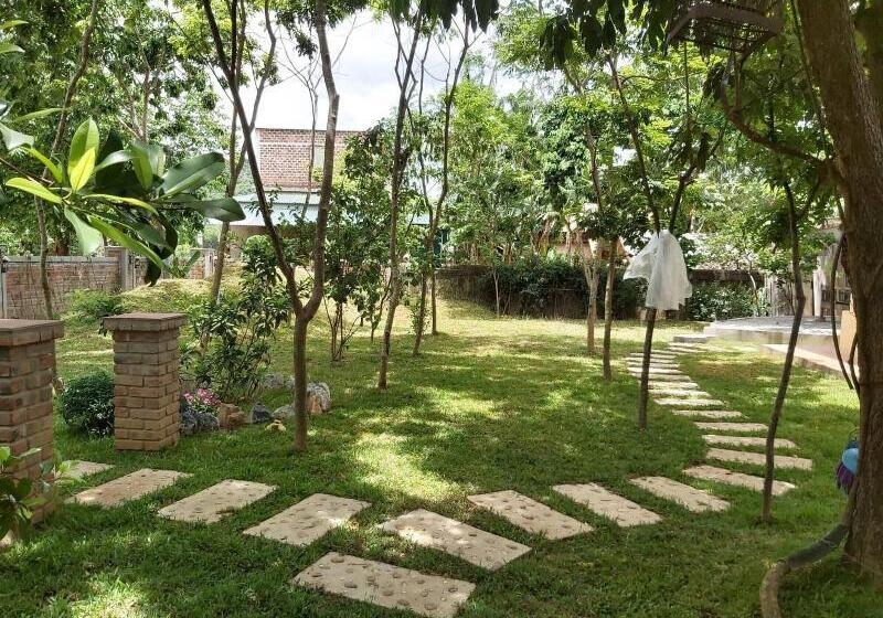 هتل Tropical Valley Homestay Villas