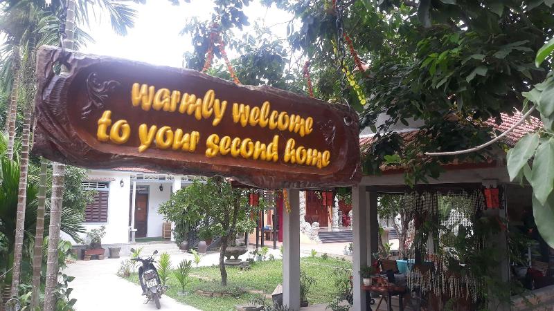 هتل Tropical Valley Homestay Villas