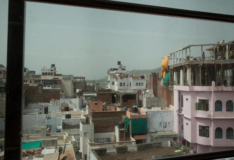 Отель Udai Haveli Guesthouse