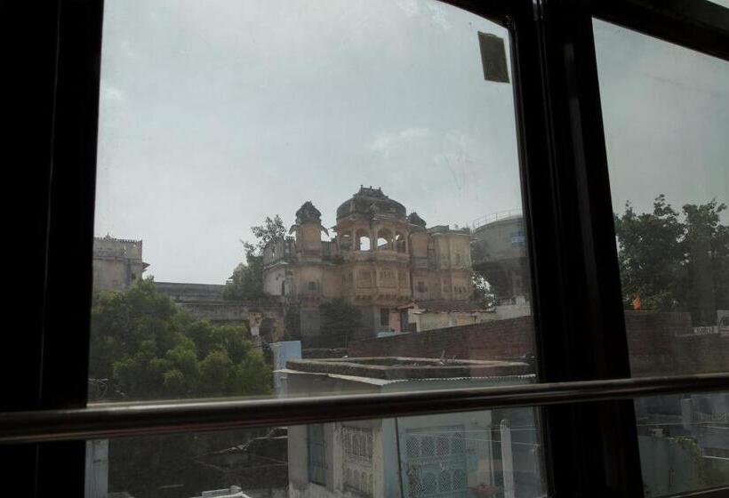 Отель Udai Haveli Guesthouse
