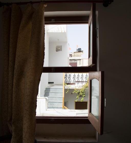 Отель Udai Haveli Guesthouse