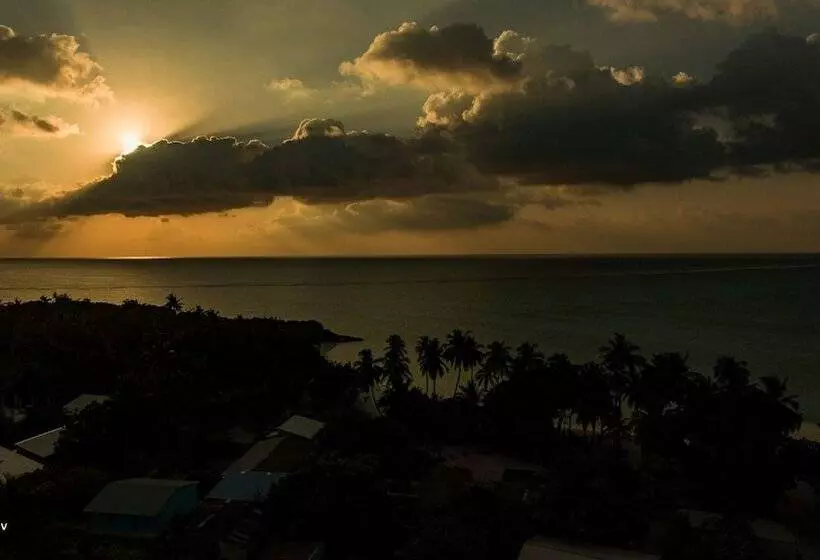 هتل Veli Beach Inn