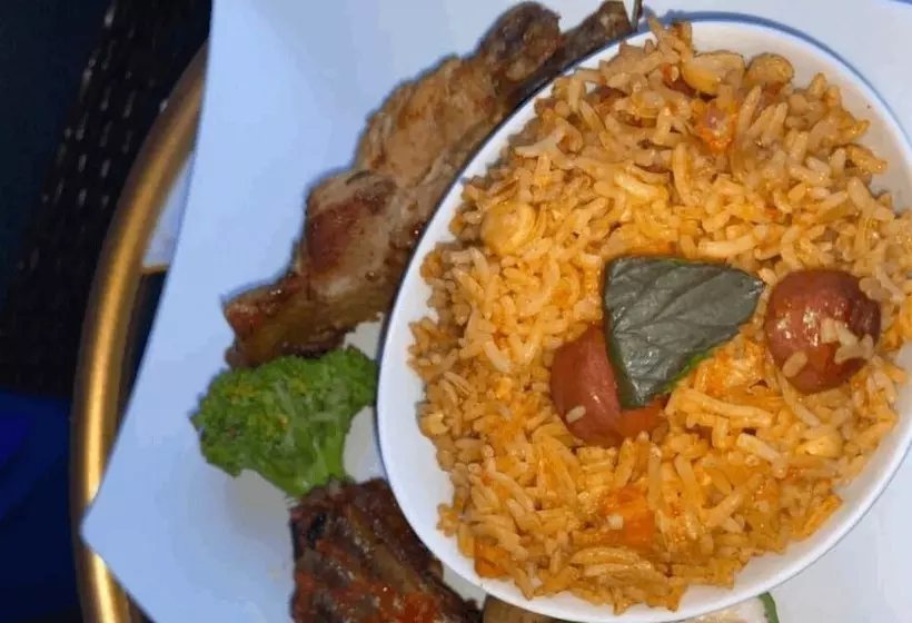 تختخواب و صبحانه Westwing Hotels And Apartments Lekki