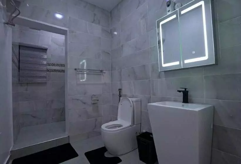 تختخواب و صبحانه Westwing Hotels And Apartments Lekki