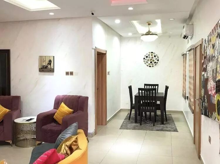 تختخواب و صبحانه Westwing Hotels And Apartments Lekki