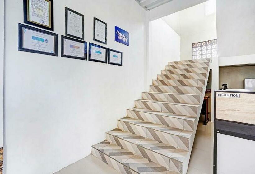 Hotel Oyo 90678 Omah Kulo Guest House