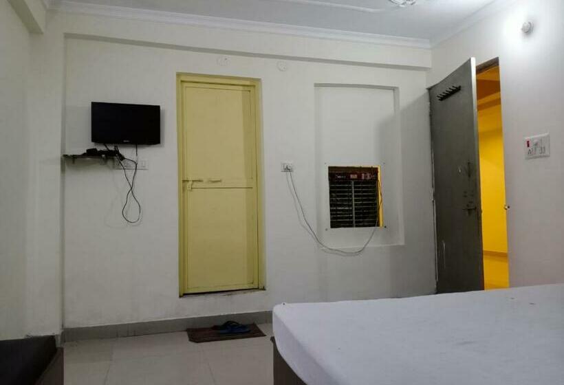 בית מלון כפרי Ss  And Restaurant By Wb Inn