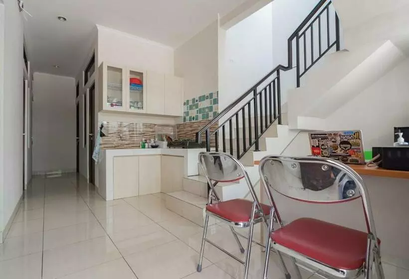 Hôtel Putri Residence Karawang Redpartner