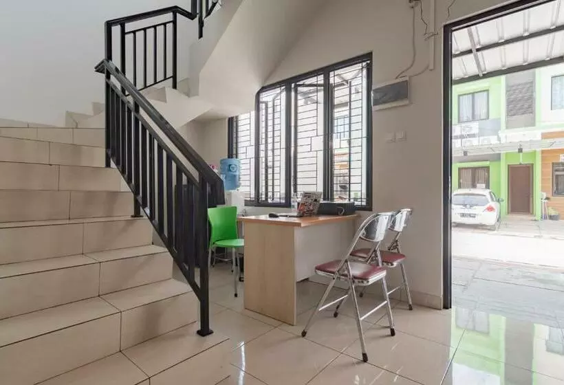 Hôtel Putri Residence Karawang Redpartner