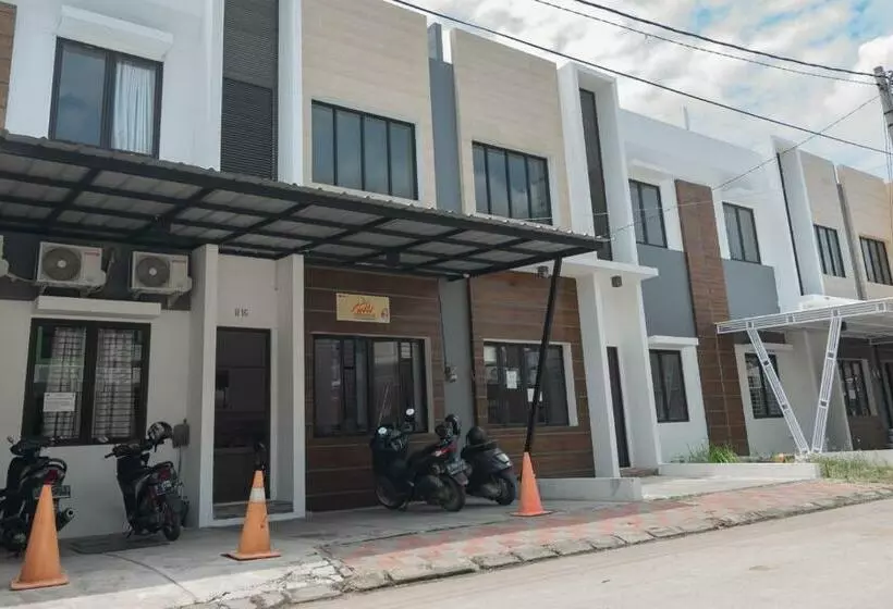 Hôtel Putri Residence Karawang Redpartner