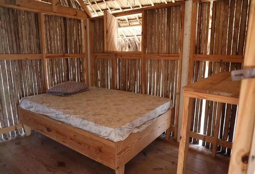 ユースホステル Cabañas Tubasenika