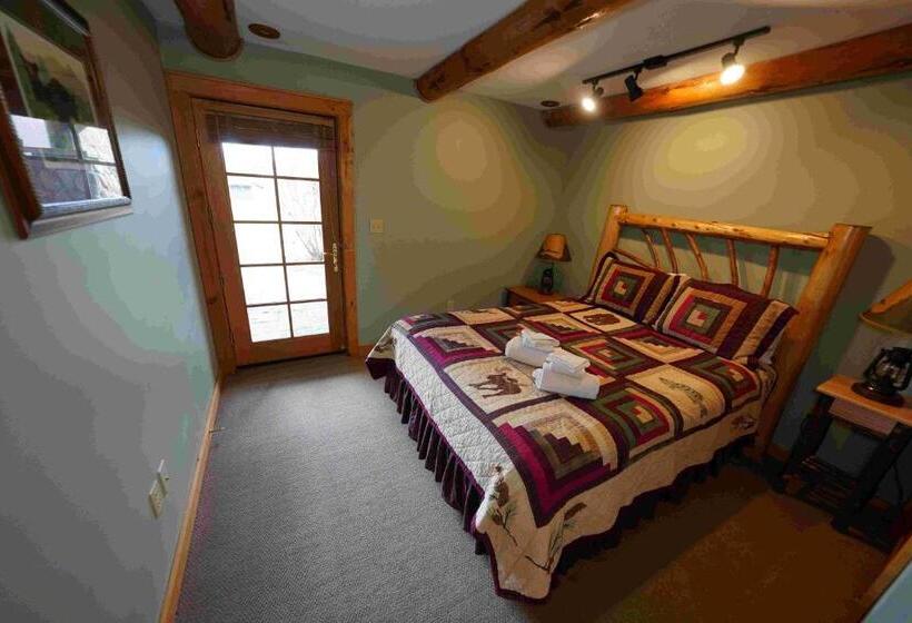 Ampersand Bay Resort