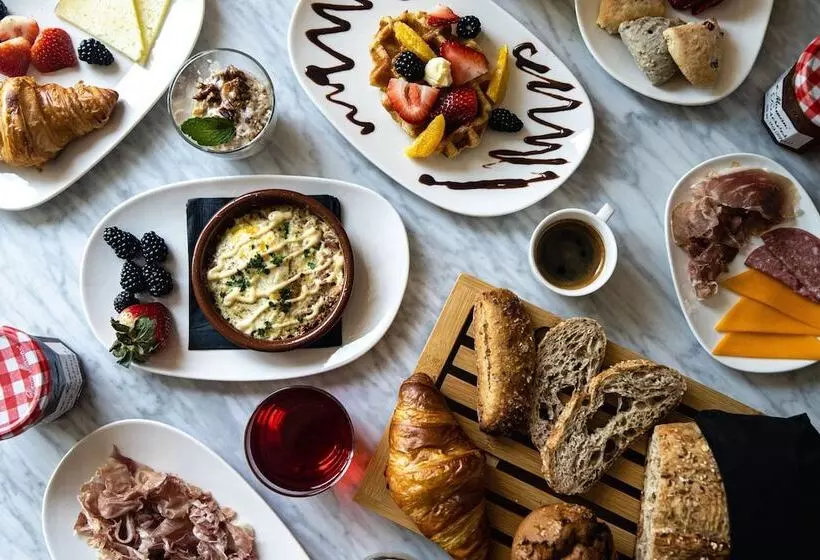 Ac Hotel By Marriott St Louis Central West End