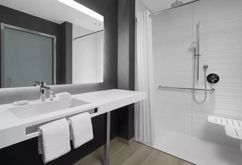 Ac Hotel By Marriott St Louis Central West End