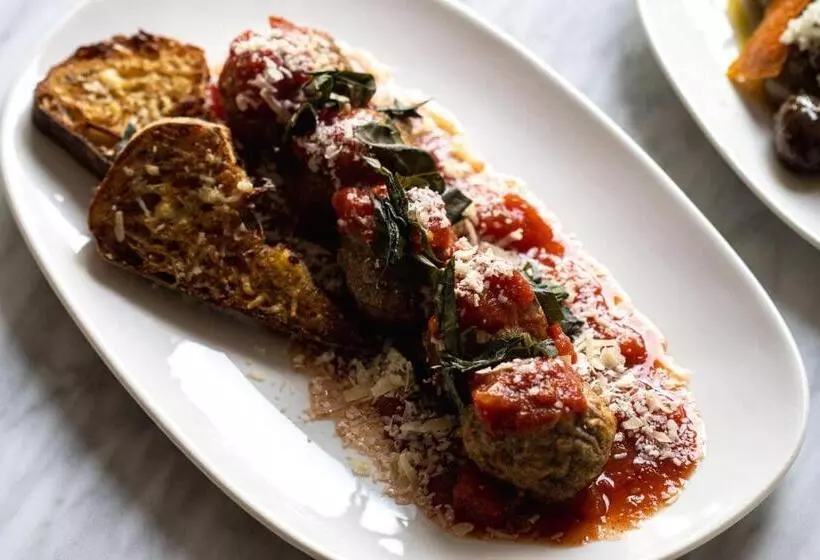 Ac Hotel By Marriott St Louis Central West End