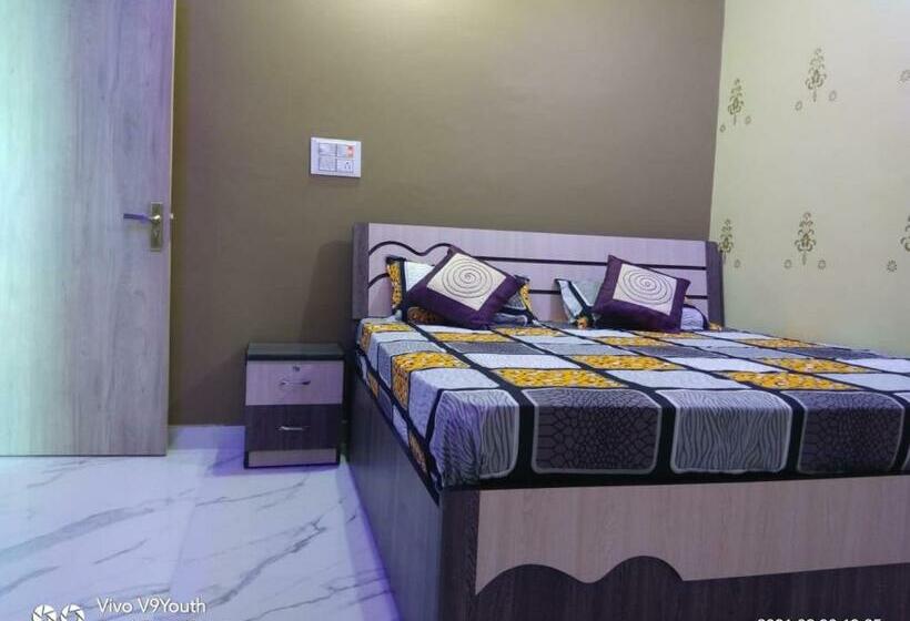 Szálloda Pop 82818  Tpm