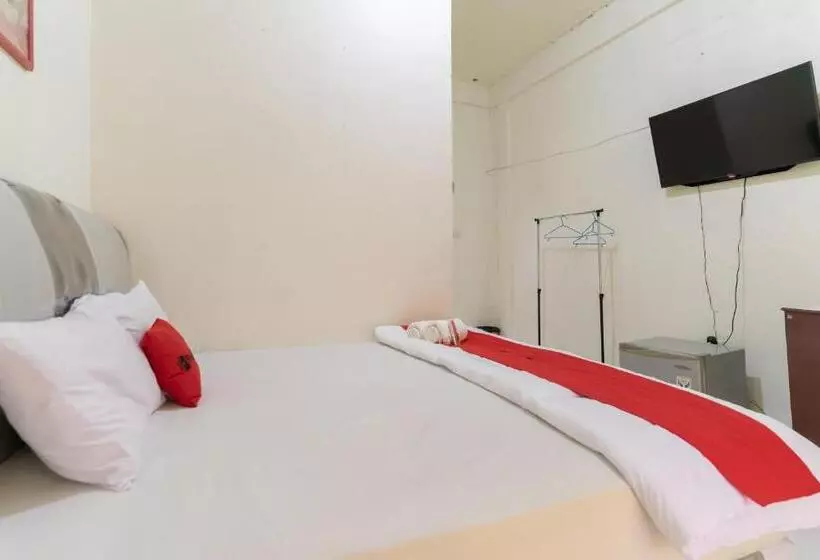 ホテル Reddoorz Syariah @ Jalan Jendral Sudirman Jambi