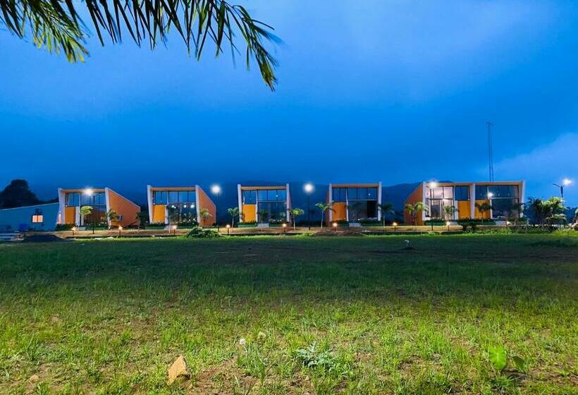 Mountain N Lake Resort