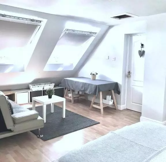 پانسیون Fox View Guesthouse