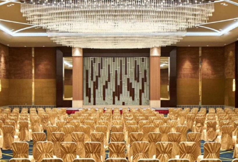 Tianjin Crown International Apartments