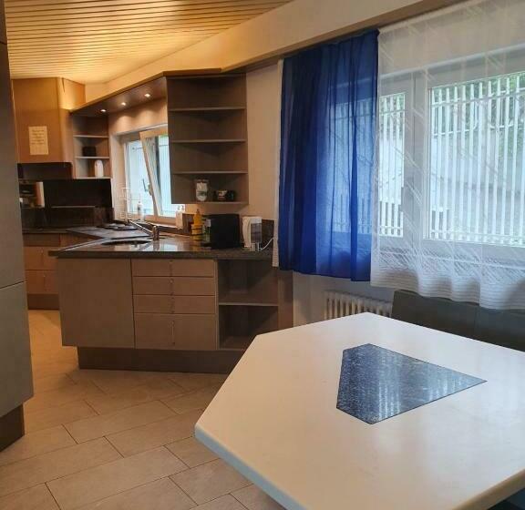 Viktoria Budget Hostel