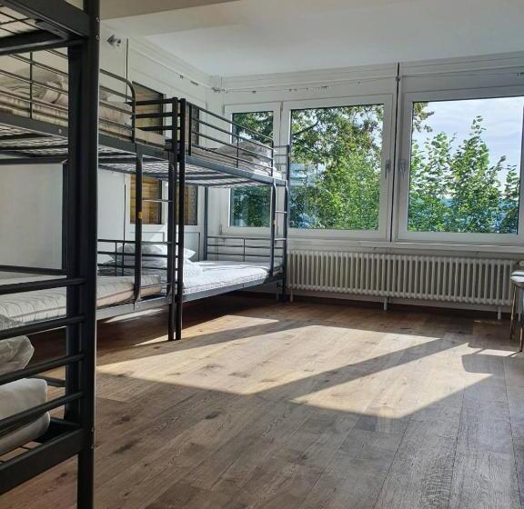 Viktoria Budget Hostel