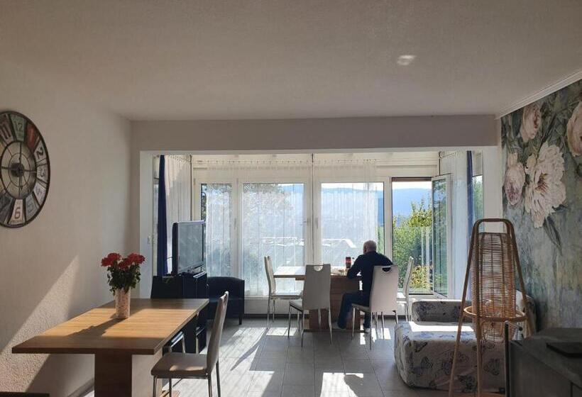 Viktoria Budget Hostel