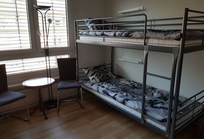 Viktoria Budget Hostel