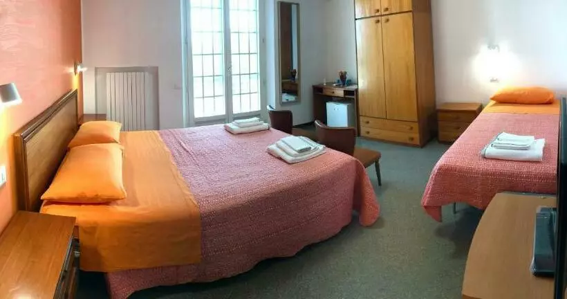 Aamiaismajoitus (B&B) Oak Tree 114 Bnb