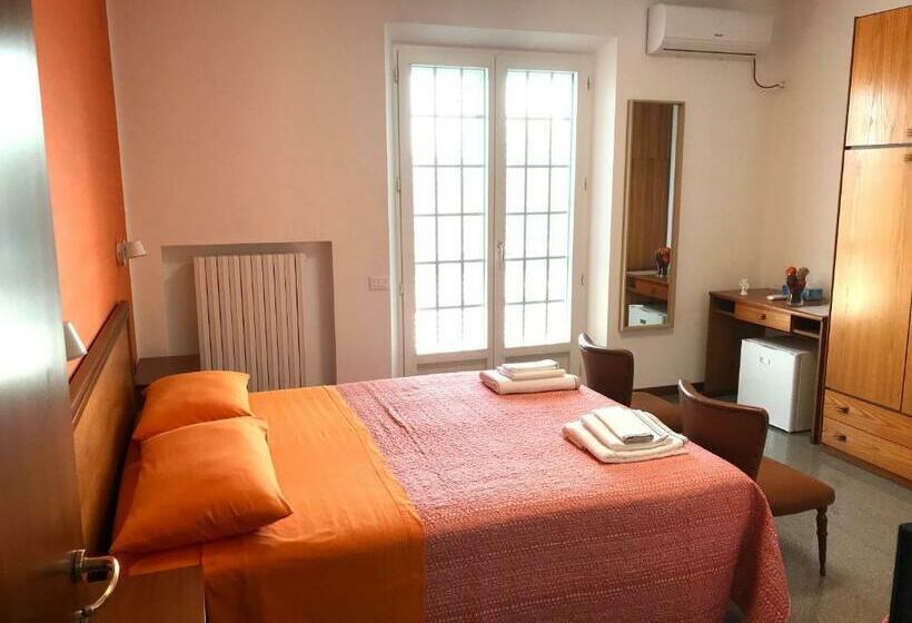 住宿加早餐  Oak Tree 114 Bnb