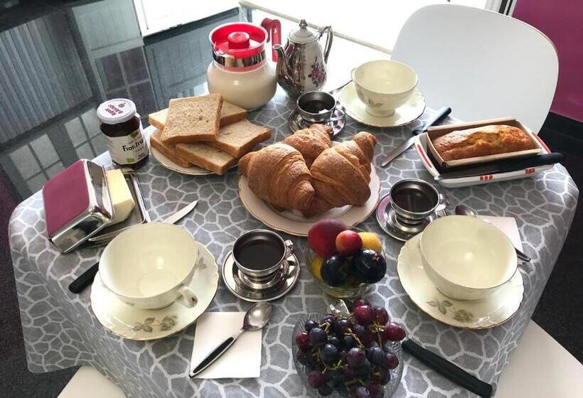 住宿加早餐  Oak Tree 114 Bnb