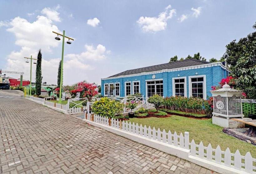 Otel Capital O 90617 Rumah Oma Opa Syariah