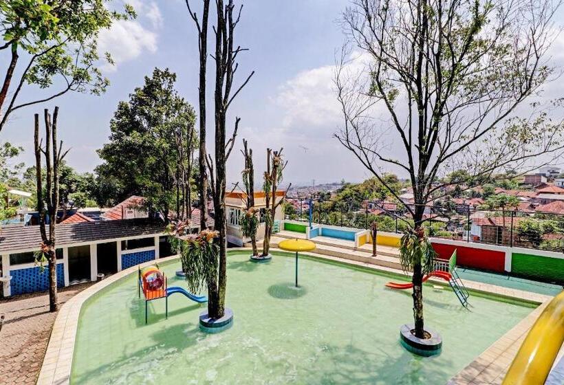 Otel Capital O 90617 Rumah Oma Opa Syariah