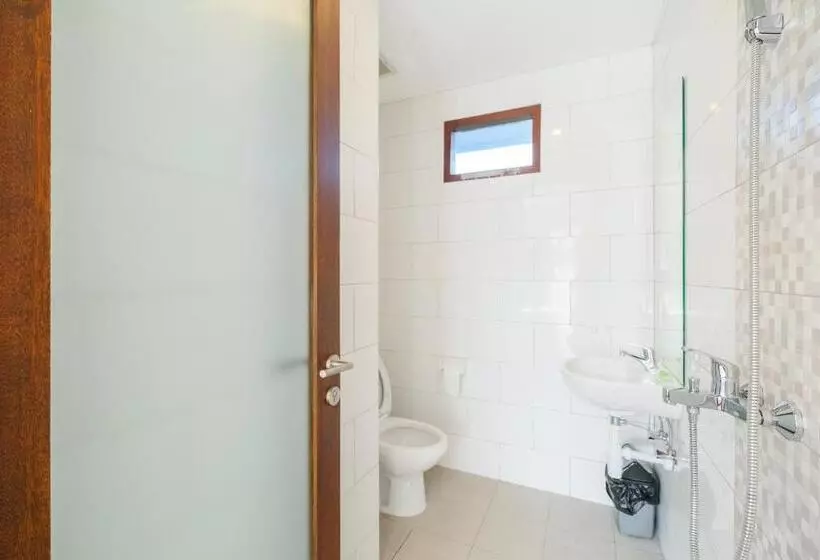 هتل Dharma Guest House Seminyak Redpartner