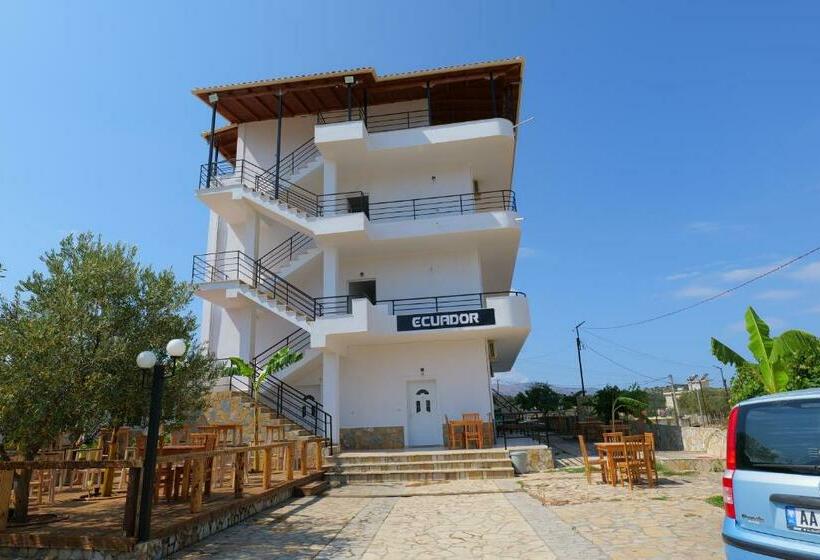 Отель Ecuador